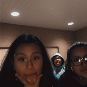 Meet your Posher, Itzel